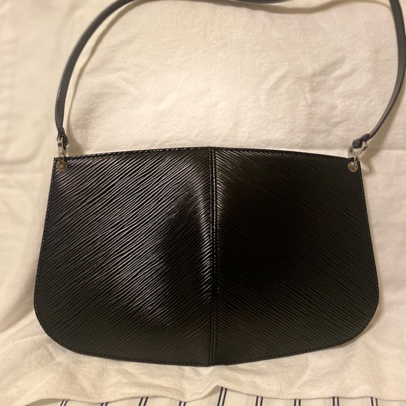 Louis Vuitton Epi Demi Lune Pochette - Picture 2 of 8